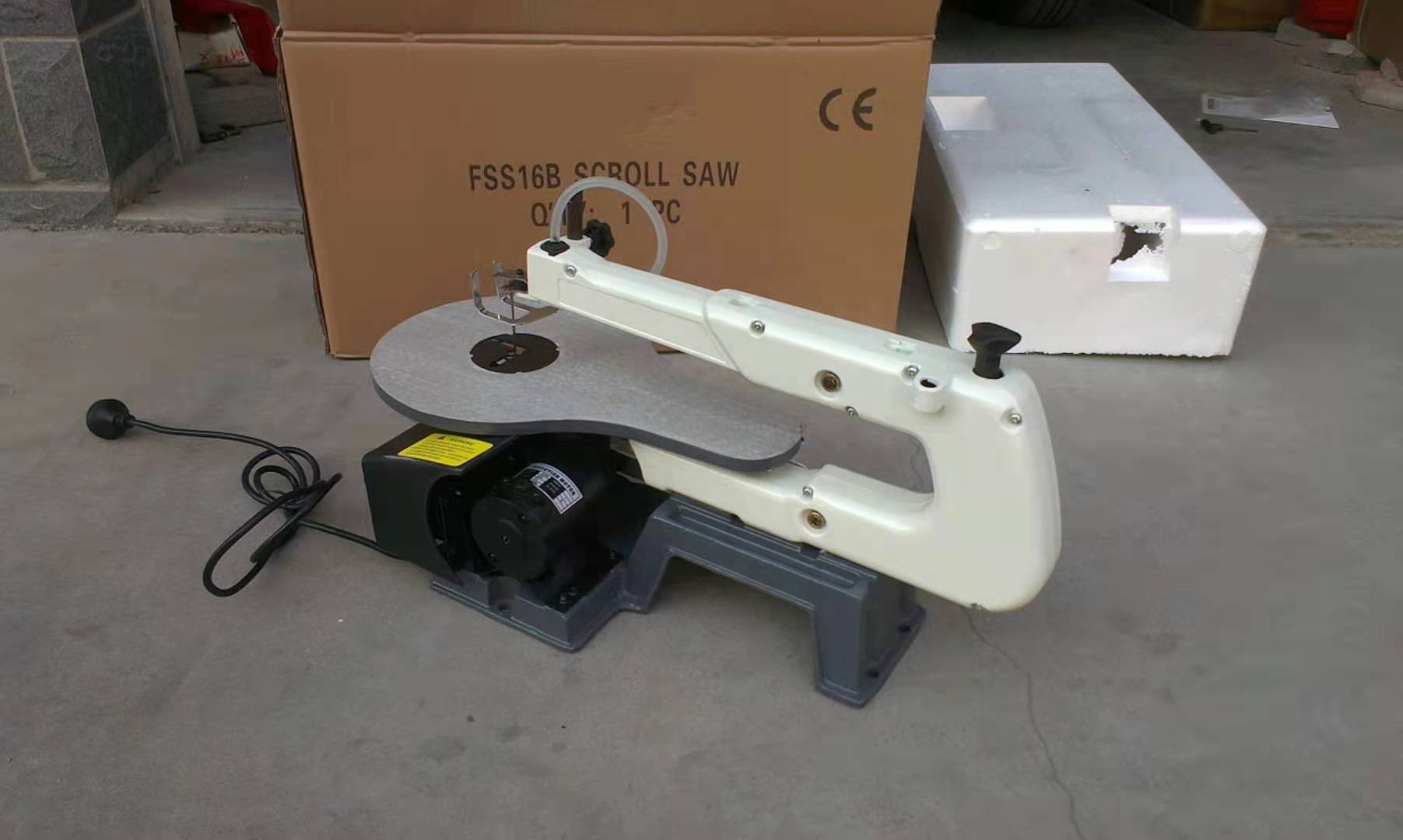 Wood Cutting Industrial Deskto - đánh giá và giá Electric Reel